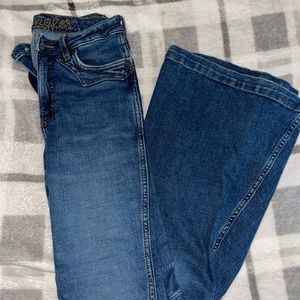 Wrangler Women's Retro Trumpet Flare Wynetta Jeans